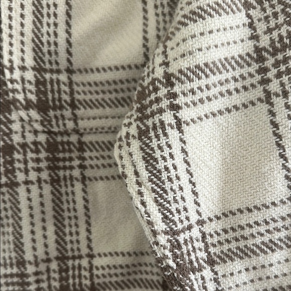 American Eagle Cream and Brown Plaid Button-Up Flannel - Picture 3 of 3